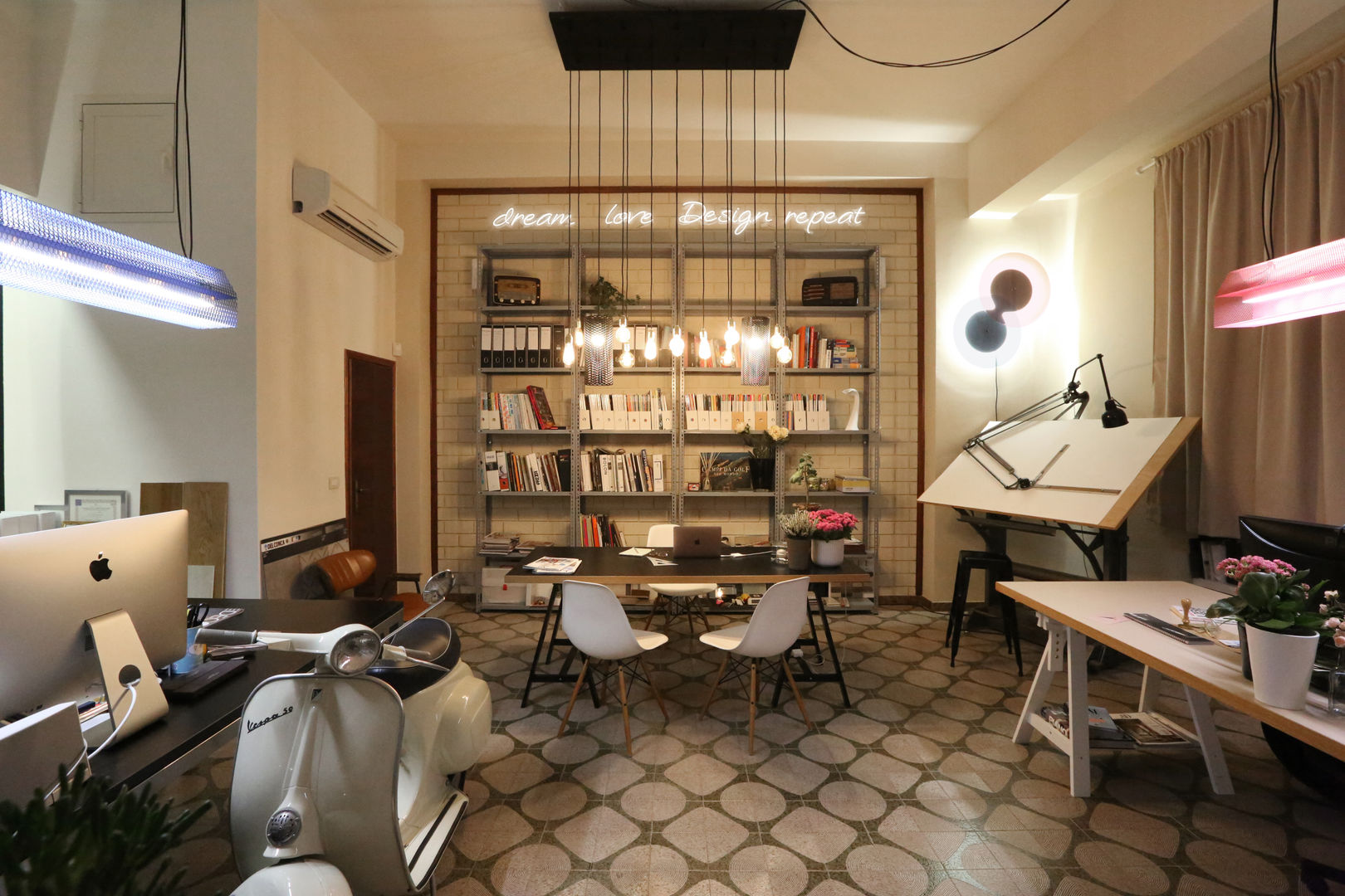 The Studio! dream love Design repeat , Giulia Ciacci Architetto & Interior designer Giulia Ciacci Architetto & Interior designer Commercial spaces Offices & stores