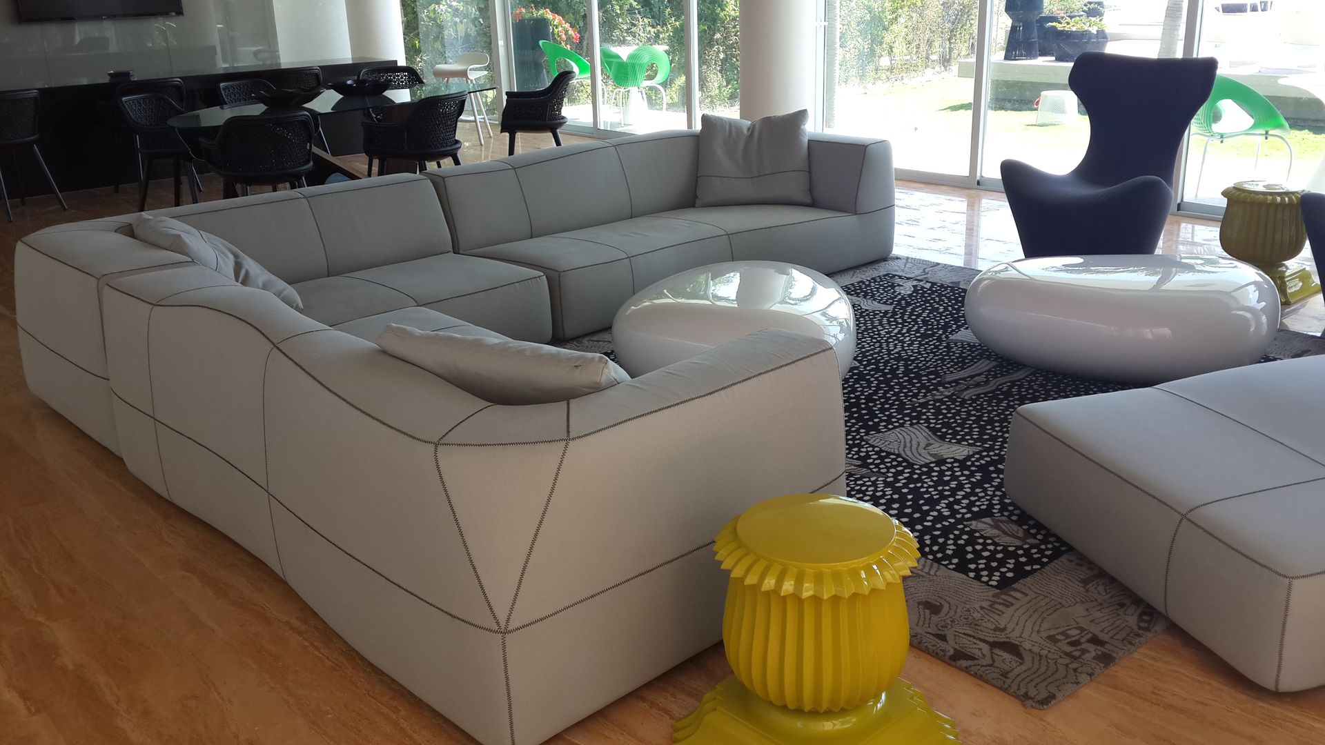 Casa de Playa , Design Group Latinamerica Design Group Latinamerica Modern living room Sofas & armchairs