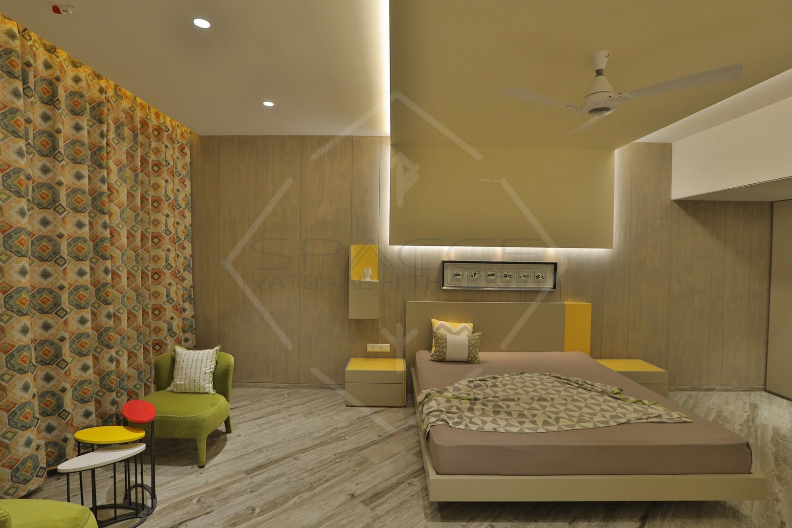 EXPRESSION, SPACCE INTERIORS SPACCE INTERIORS Modern style bedroom