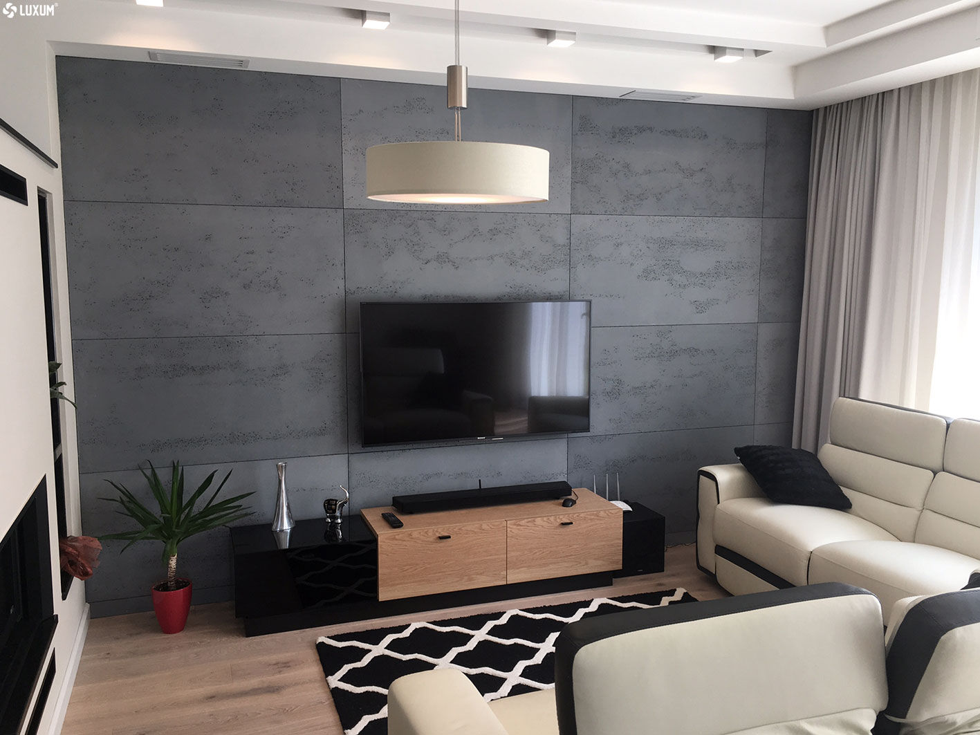 Nowoczesny salon z wykorzystaniem płyt z betonu architektonicznego, Luxum Luxum Modern living room