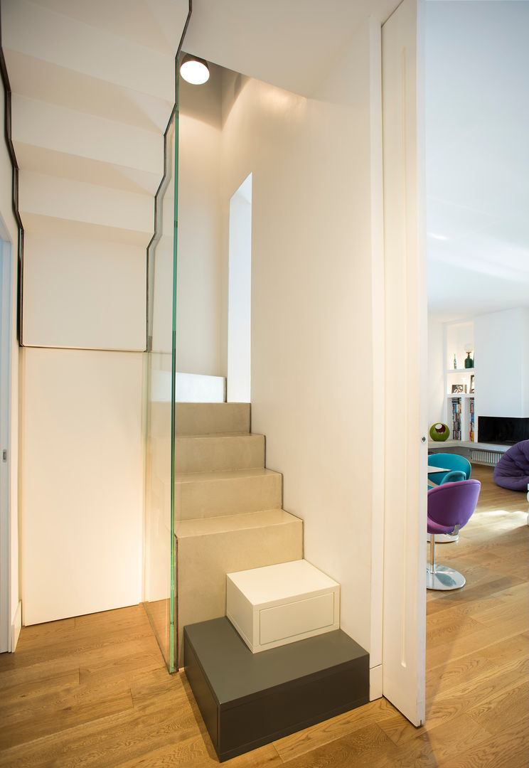 Mia House, Arabella Rocca Architettura e Design Arabella Rocca Architettura e Design Stairs