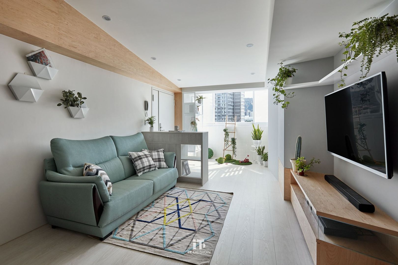 | 住宅設計案 | 喜光, iT DESIGN 一它設計 iT DESIGN 一它設計 Modern living room سنگ مرمر