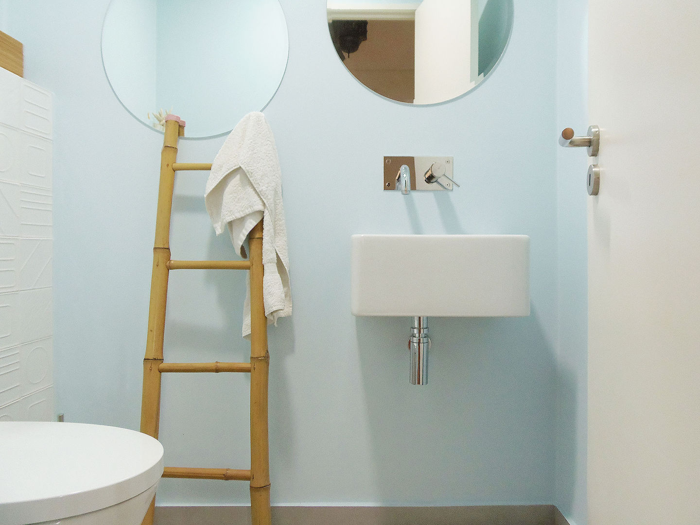 Casas de banho da Maria e do João, Homestories Homestories Scandinavian style bathrooms