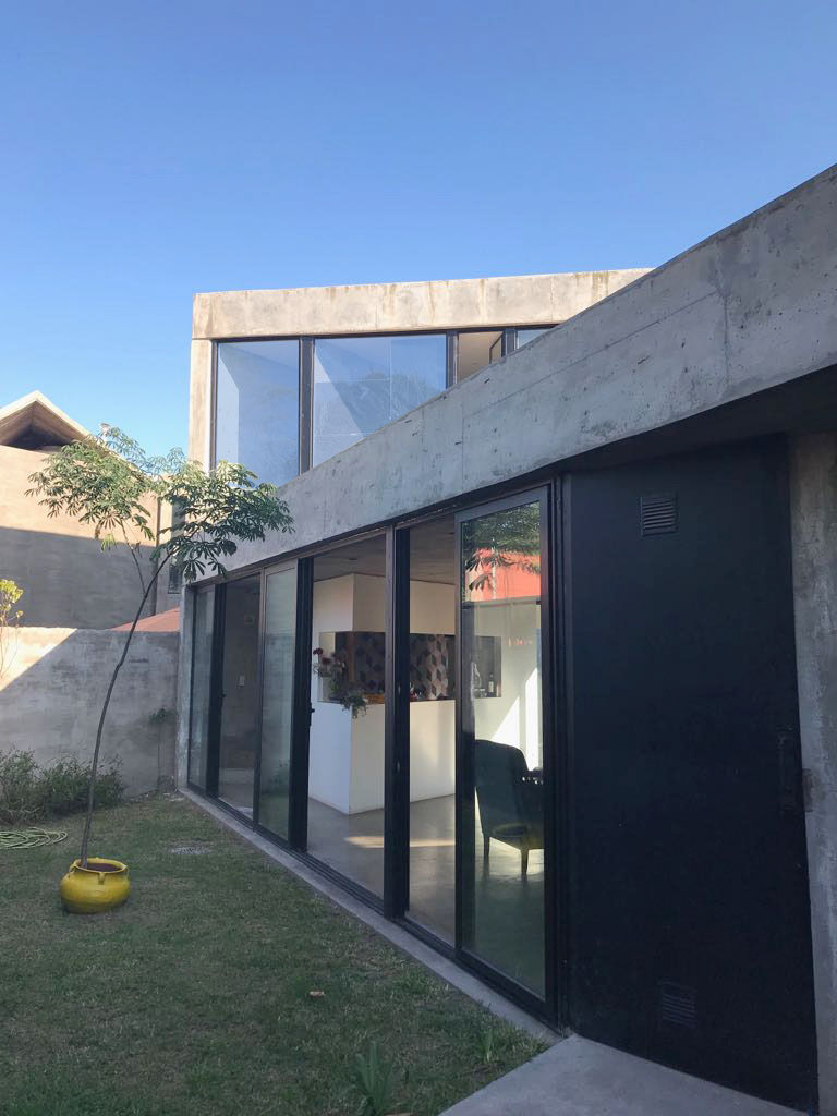 Casa Bajo La Viña, Horizontal Arquitectos Horizontal Arquitectos Minimalistyczne domy Beton