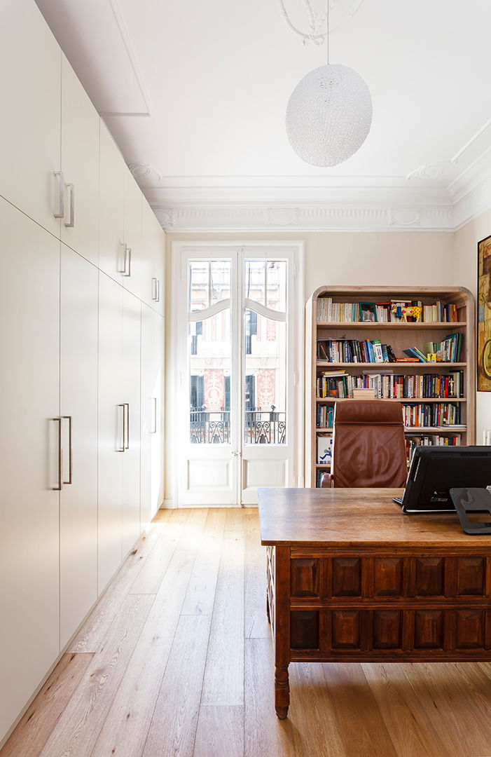 Reforma de Estudio en Vivienda Sezam Studio Estudios y despachos de estilo clásico Madera Acabado en madera