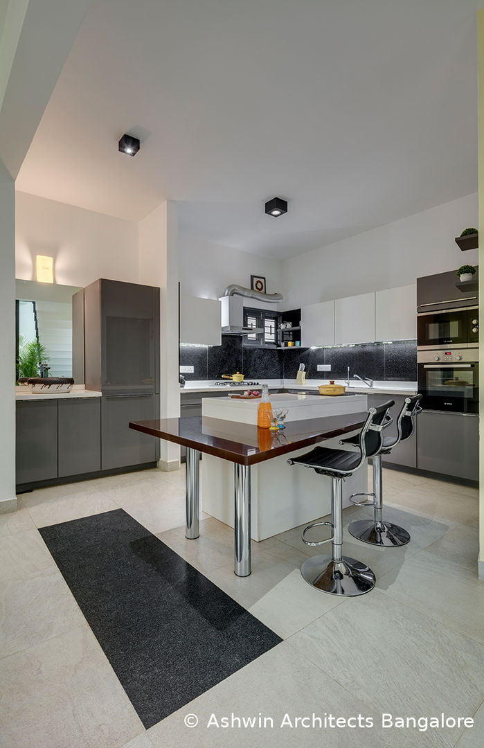 Kitchen Interior Design Ashwin Architects In Bangalore Modern kitchen Kitchen Interiors