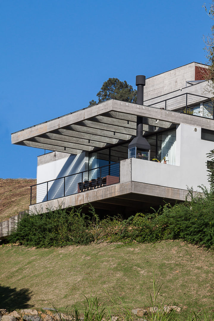 Casa FY, PJV Arquitetura PJV Arquitetura Modern houses Concrete