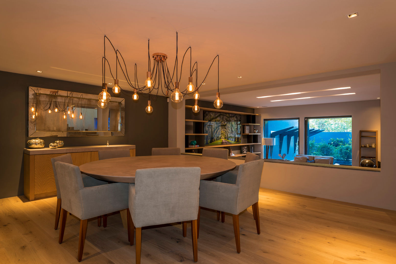 homify Modern dining room