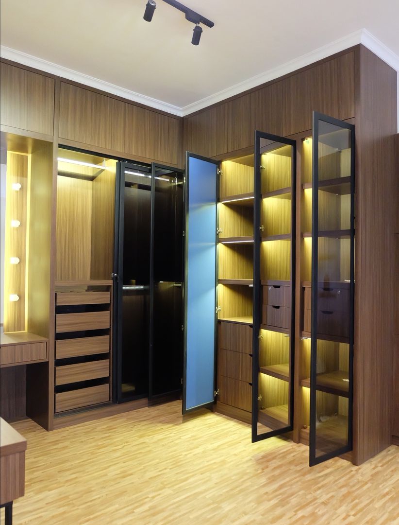homify Dressing room لکڑی Wood effect Wardrobes & drawers