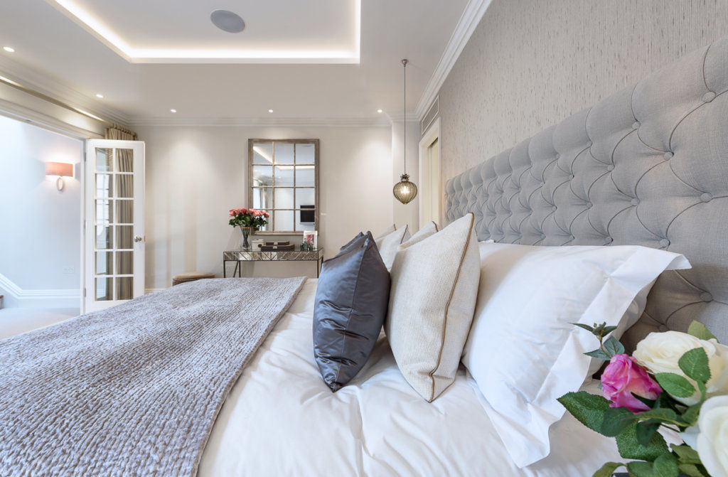 8 Stylish Lighting Ideas to Enhance Your Bedroom | homify