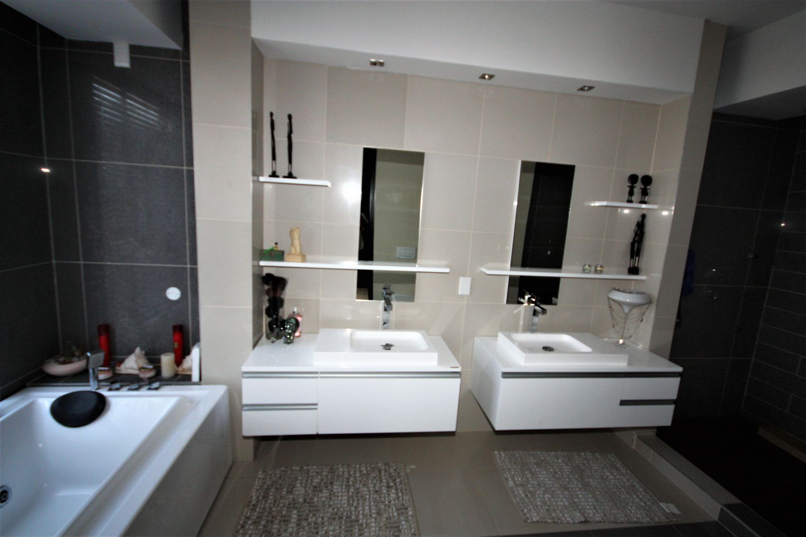 House Radcliff Estate, Nuclei Lifestyle Design Nuclei Lifestyle Design Ванная комната в стиле модерн