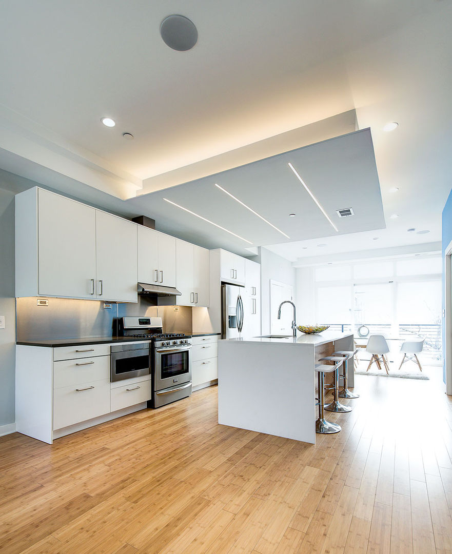 Divis Condo, KUBE architecture KUBE architecture Dapur Modern