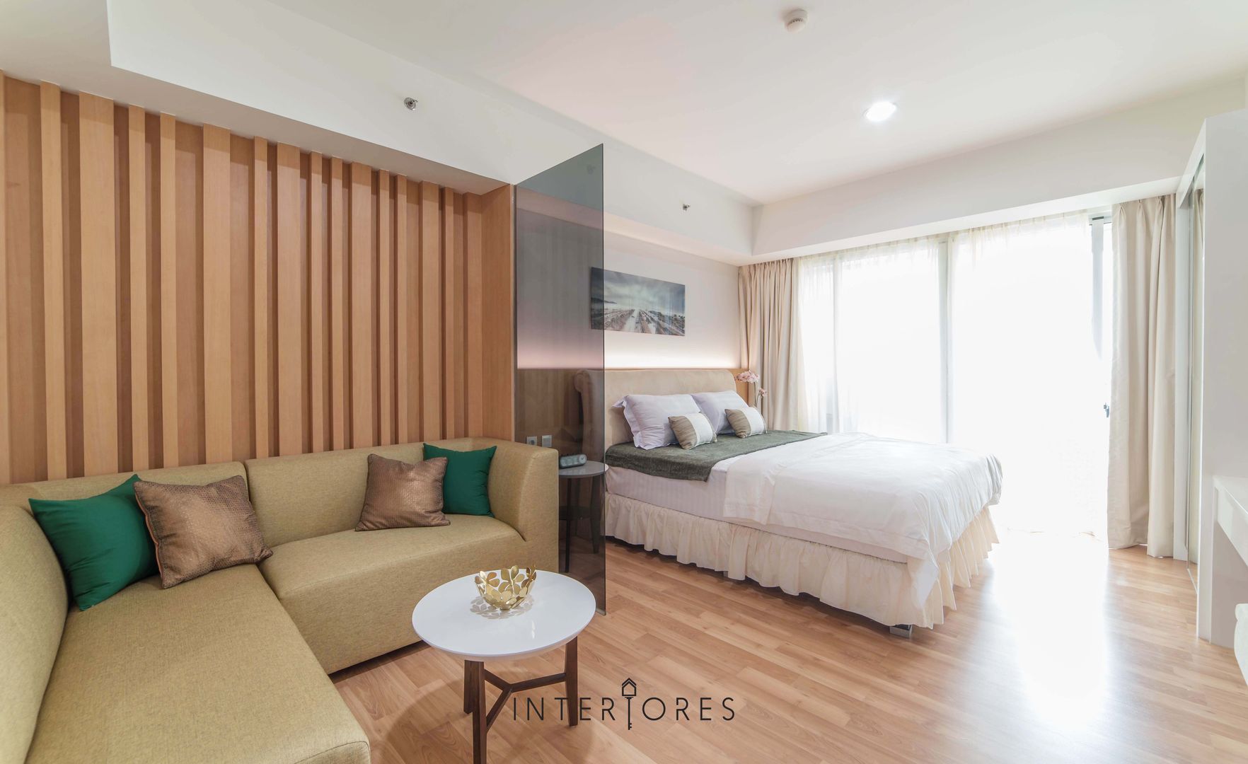 Wall-panel Accent INTERIORES - Interior Consultant & Build Ruang Keluarga Minimalis Apartment,Studio,Livingroom,RuangTV,Bedroom,Kamartidur,Wallaccent,Accent,Wood,Simple,Modern