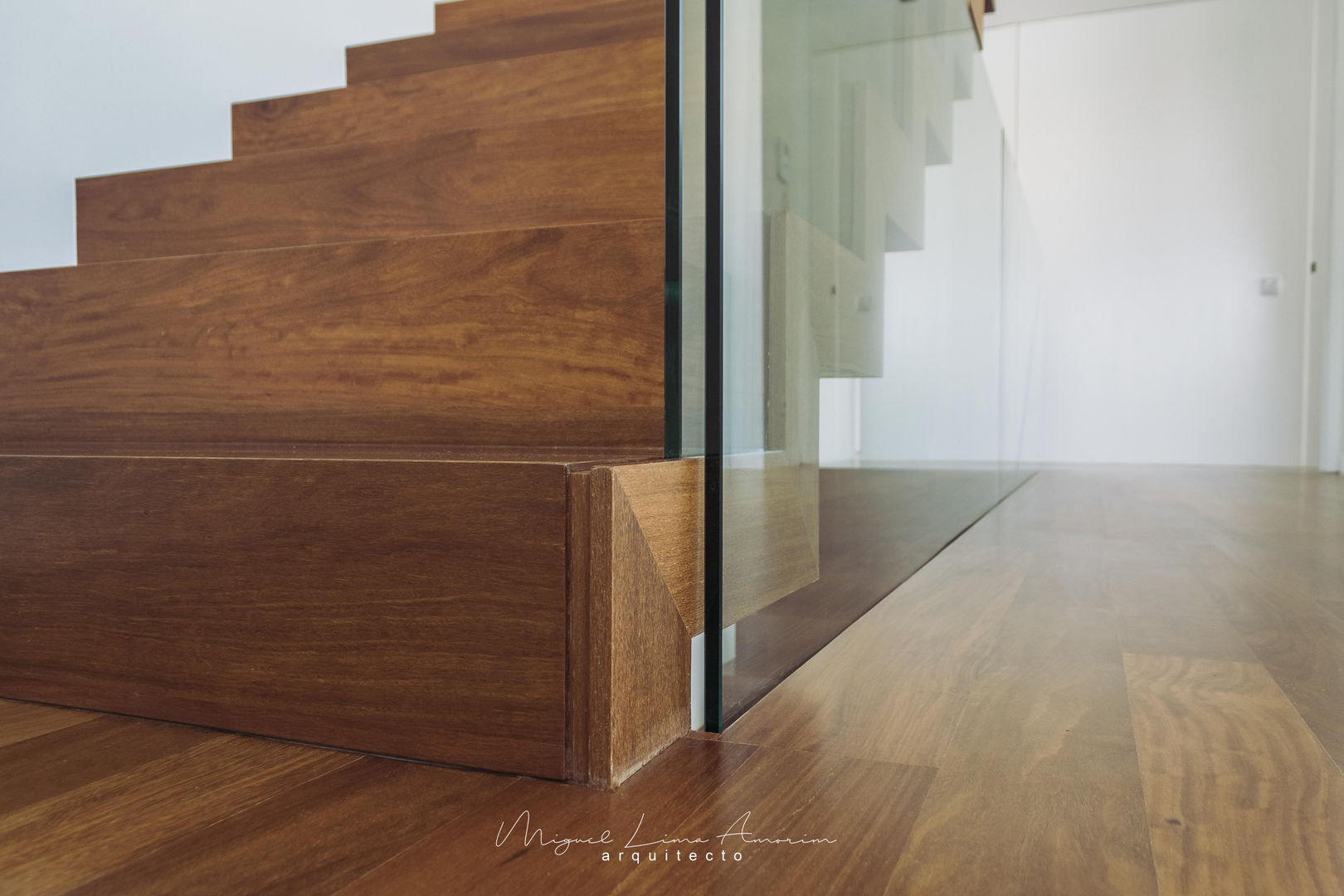 moradia LC, miguel lima amorim - arquitecto - arquimla miguel lima amorim - arquitecto - arquimla Stairs