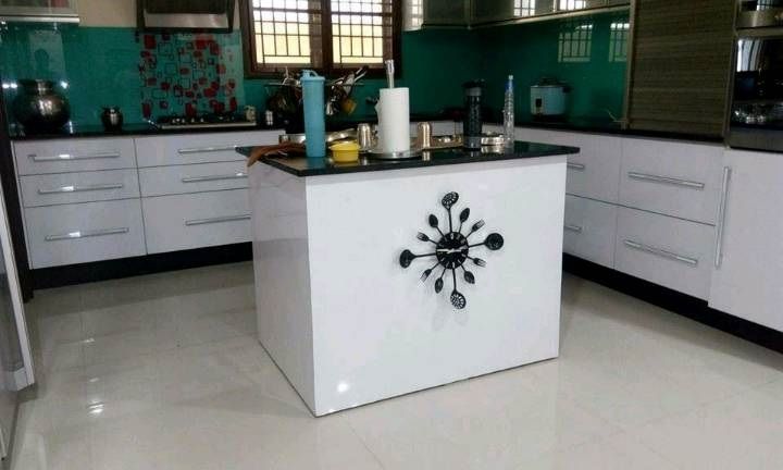 homify Modern kitchen