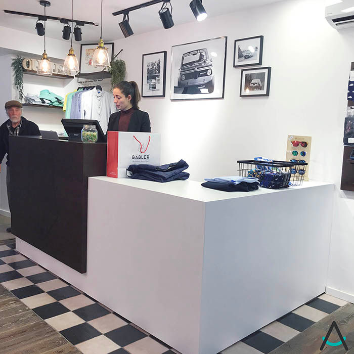 Bäbler - Menswear Sant Cugat Estudi Aura, decoradores y diseñadores de interiores en Barcelona Espacios comerciales Hierro/Acero Espacios comerciales