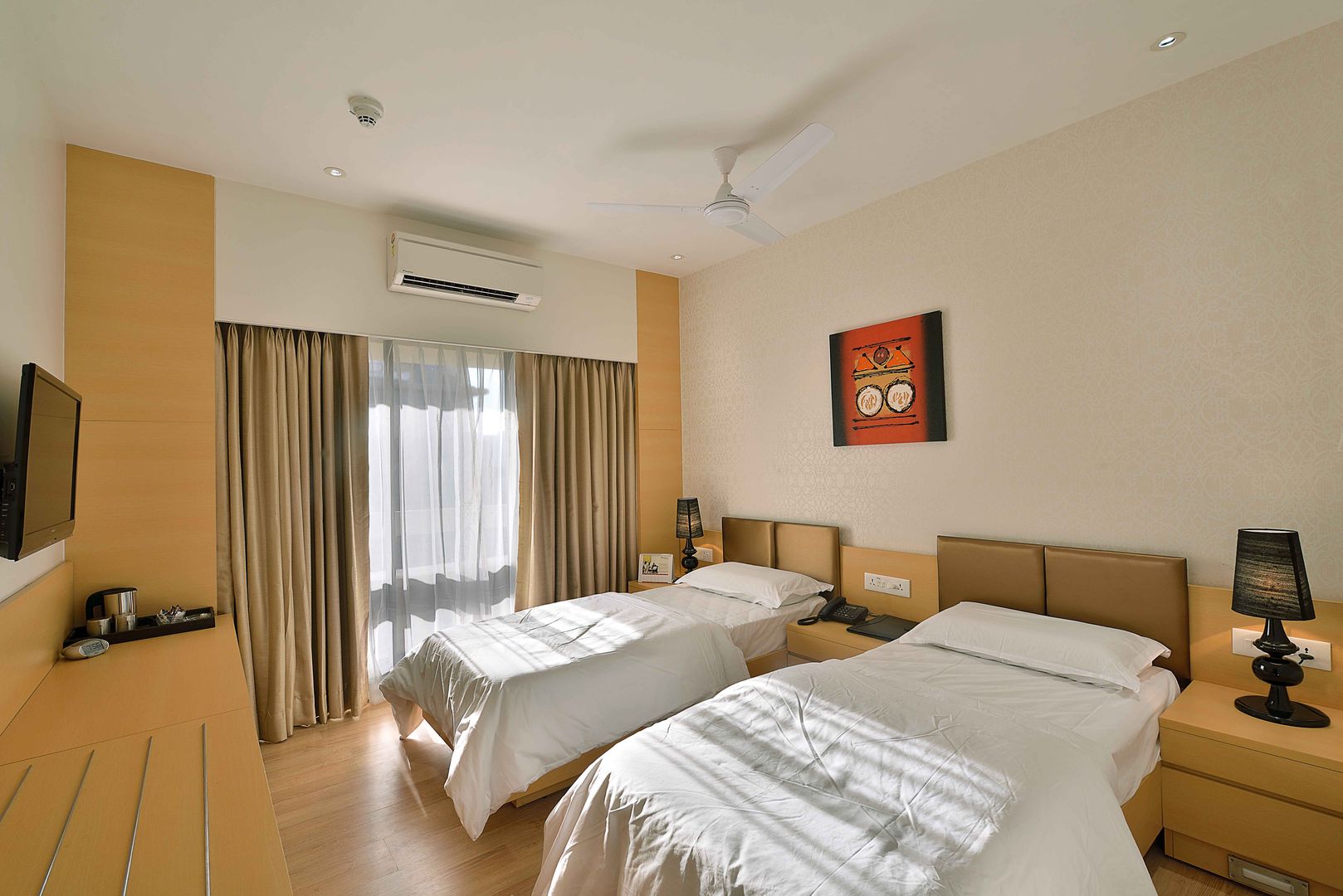 ICICI GUEST HOUSE MUMBAI, smstudio smstudio Modern style bedroom