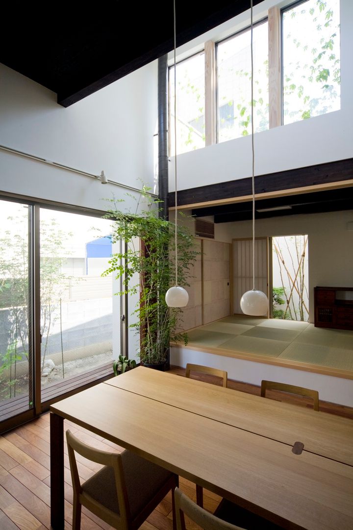 熊谷の家, HAN環境・建築設計事務所 HAN環境・建築設計事務所 Modern dining room