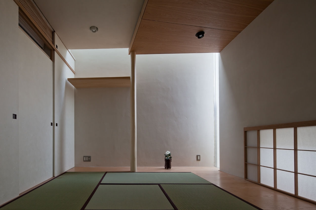 西原の家 / House in Nishihara, 庄司寛建築設計事務所 / HIROSHI SHOJI ARCHITECT&ASSOCIATES 庄司寛建築設計事務所 / HIROSHI SHOJI ARCHITECT&ASSOCIATES Salas de entretenimiento