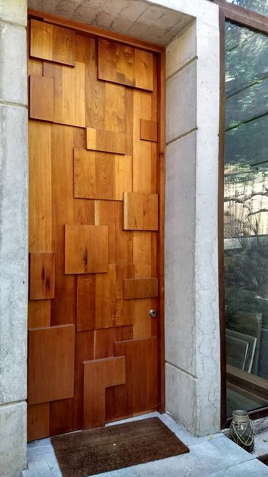 homify Front doors لکڑی Wood effect