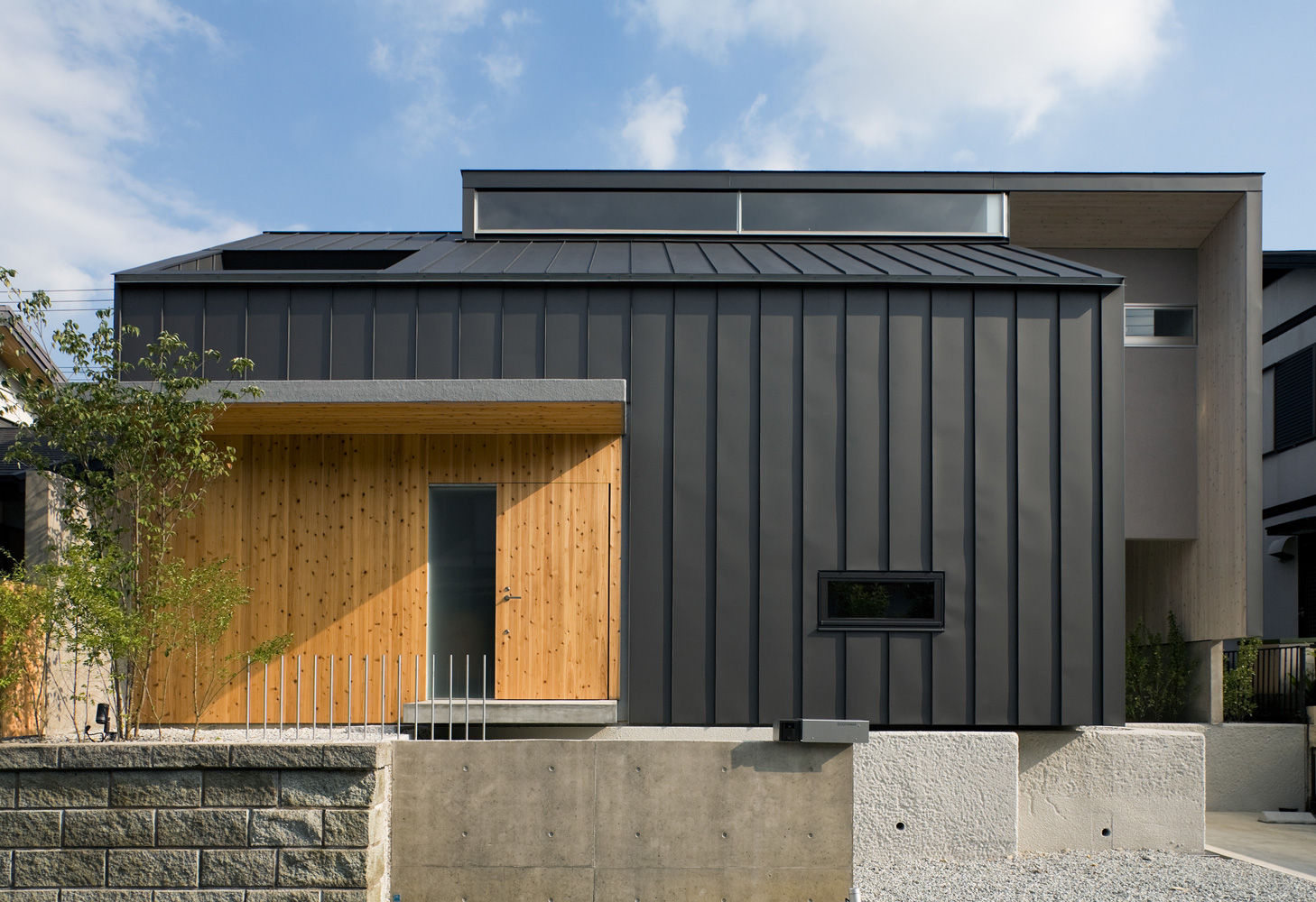 南庭の家 / House in Kobe, 杉山圭一建築設計事務所 杉山圭一建築設計事務所 Houten huis