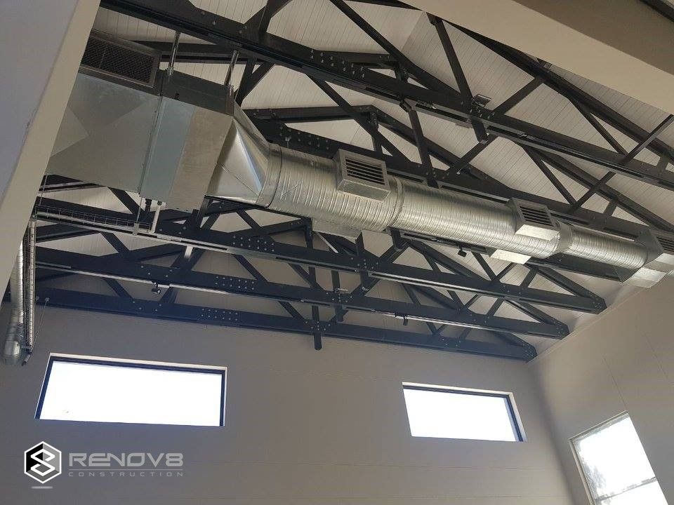 Ceiling Detail: modern by Renov8 CONSTRUCTION, Modern tall ceilings,roofing,varnish,modern look,HVAC,heritage site,restoration,renovation,refurbishment,construction,commercial construct