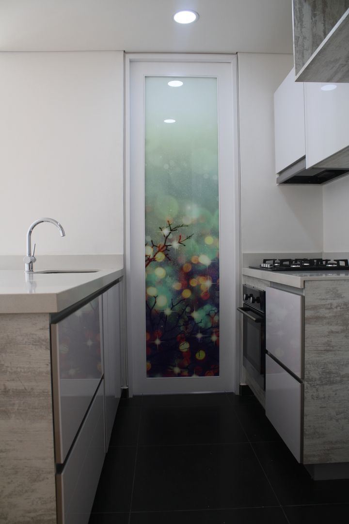 homify Glass doors