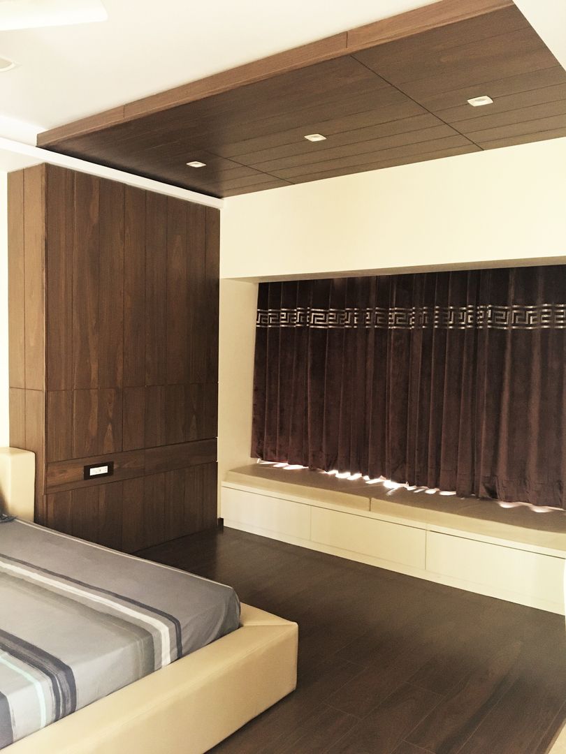 Prateek & Shivangi - Couple Room Interior, tcrproject tcrproject Camera da letto moderna Legno Effetto legno