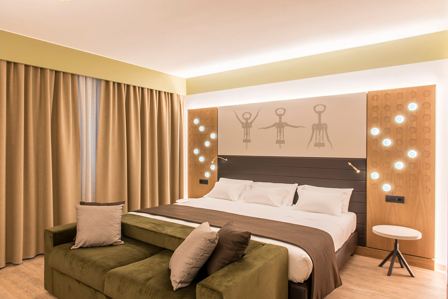 Hotel Soave - Best Western, Fab Arredamenti su Misura Fab Arredamenti su Misura Modern style bedroom Wood Wood effect Beds & headboards