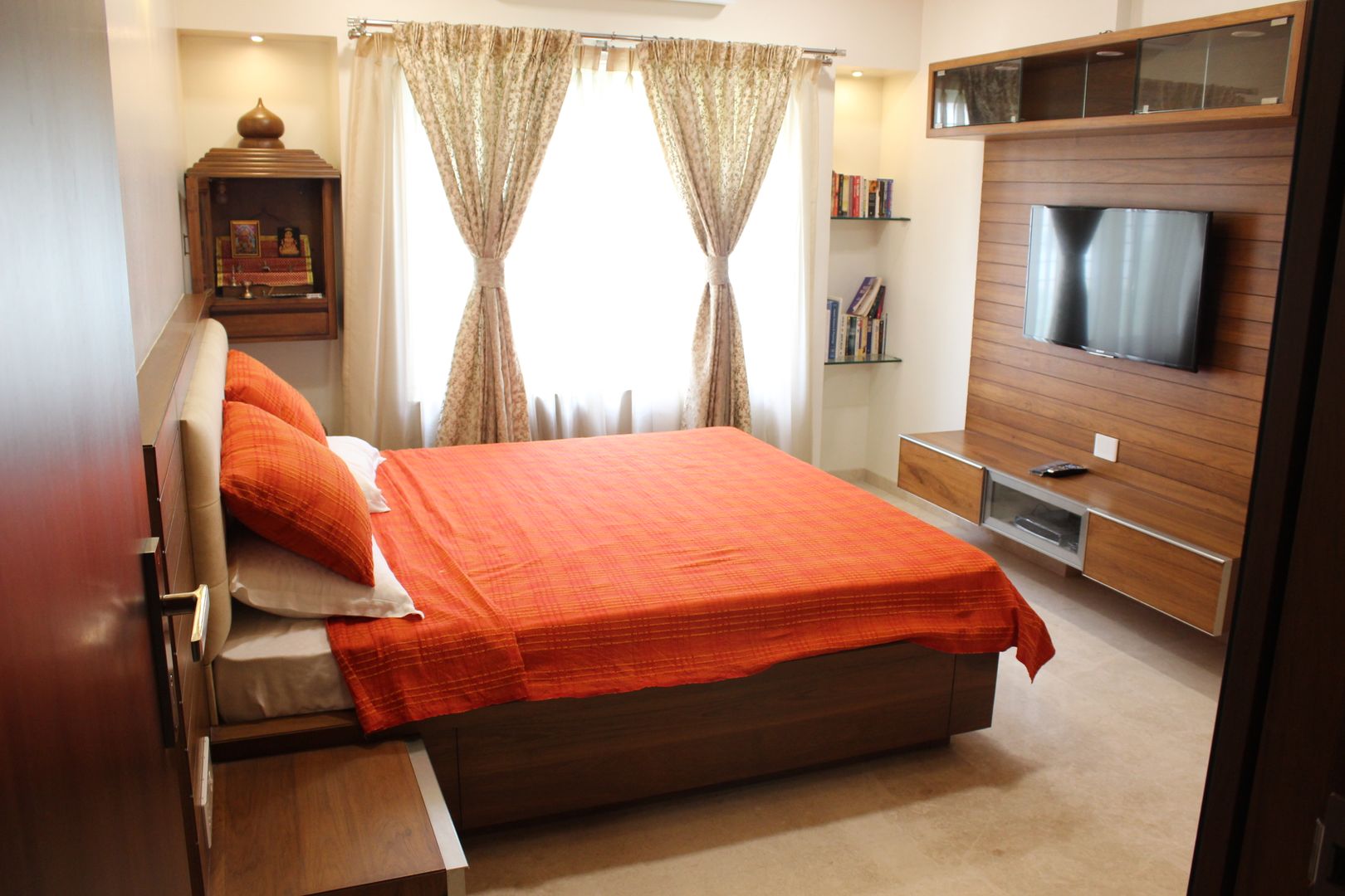 Tamhane Residence Interiors, Vangikar Architects Vangikar Architects Modern style bedroom