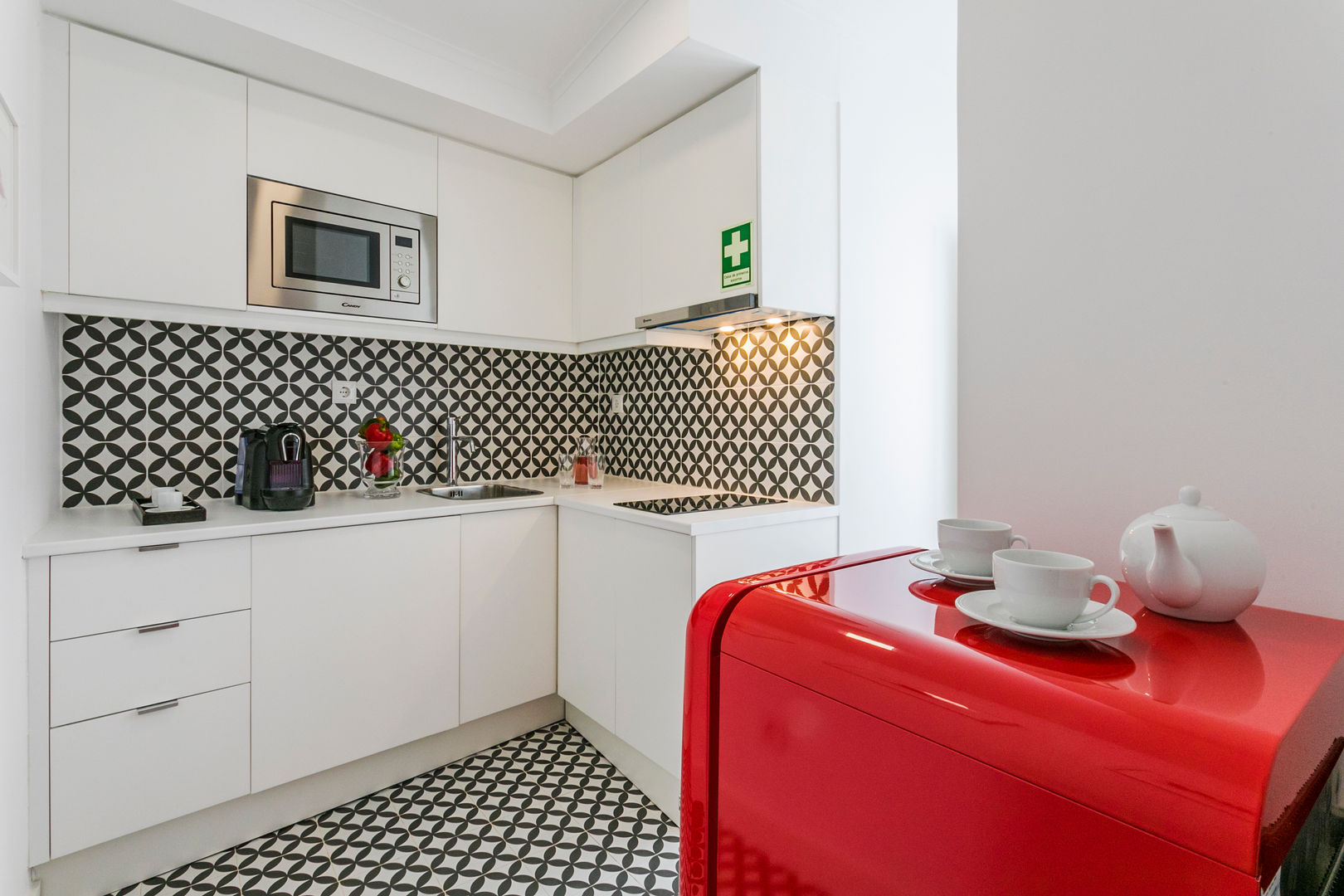 Em Alfama, Joana Neto | Interiores Joana Neto | Interiores مطبخ