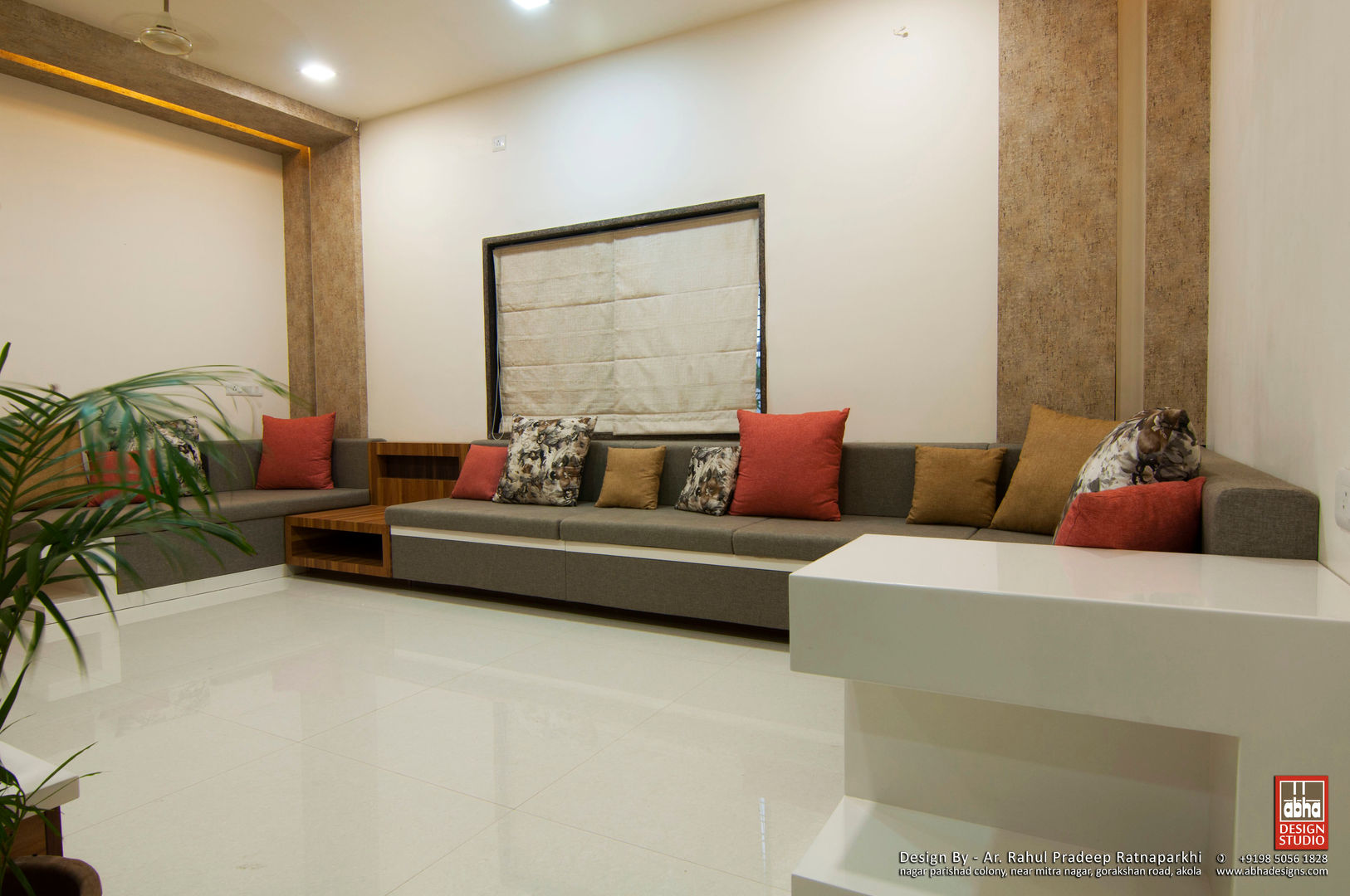 Interior of Residence for Mr. Chandrashekhar R, ABHA Design Studio ABHA Design Studio Livings de estilo minimalista Salas y sillones