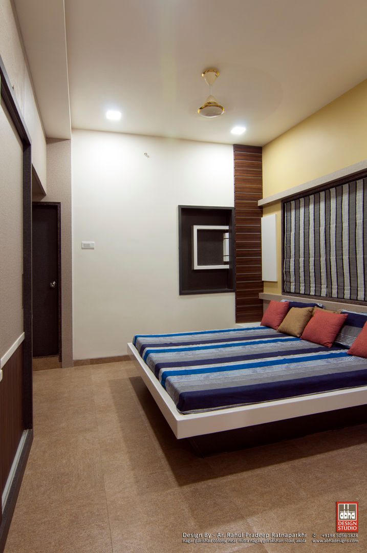 Interior of Residence for Mr. Chandrashekhar R, ABHA Design Studio ABHA Design Studio Minimalist bedroom Beds & headboards