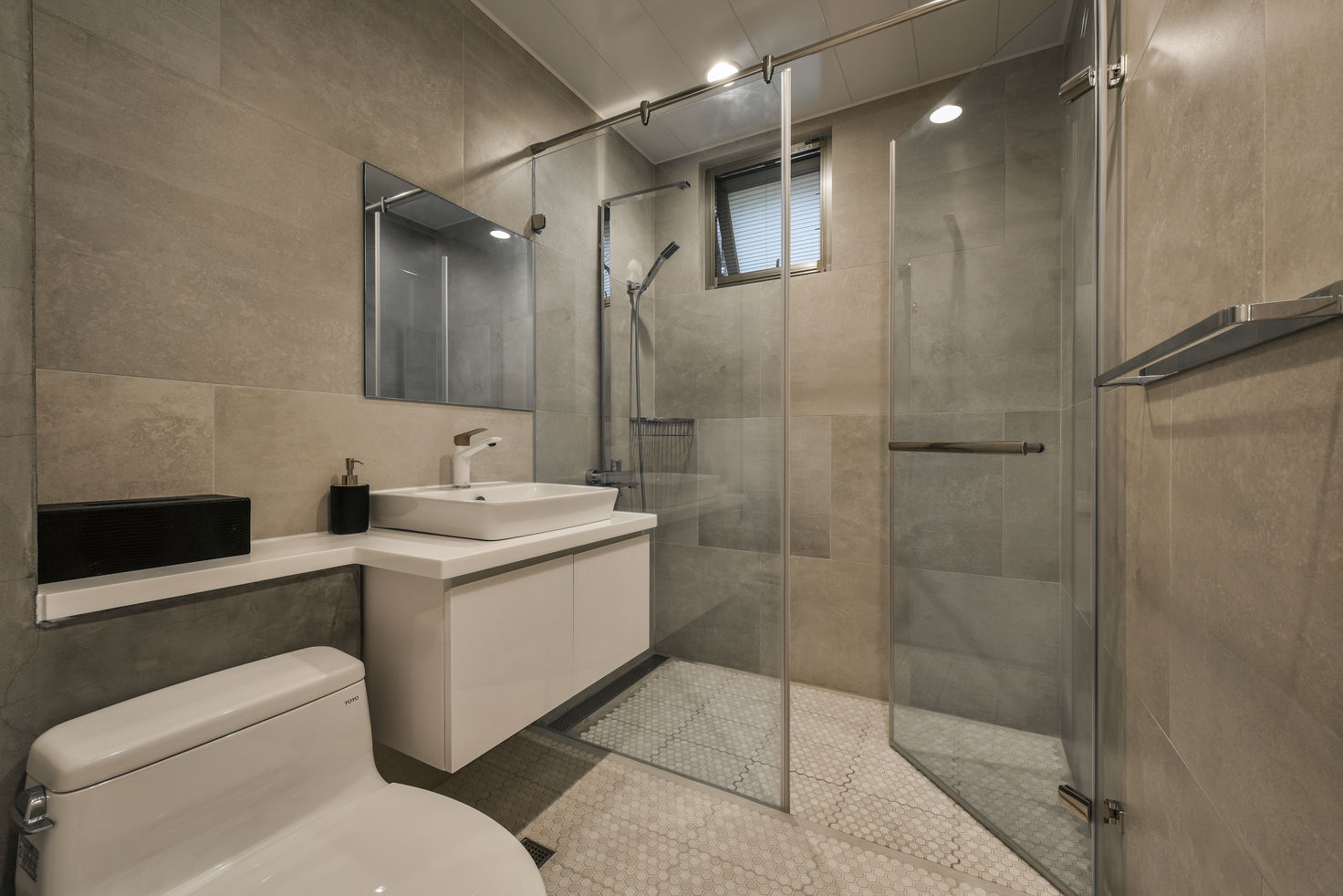 廁所 王采元工作室 Modern style bathrooms