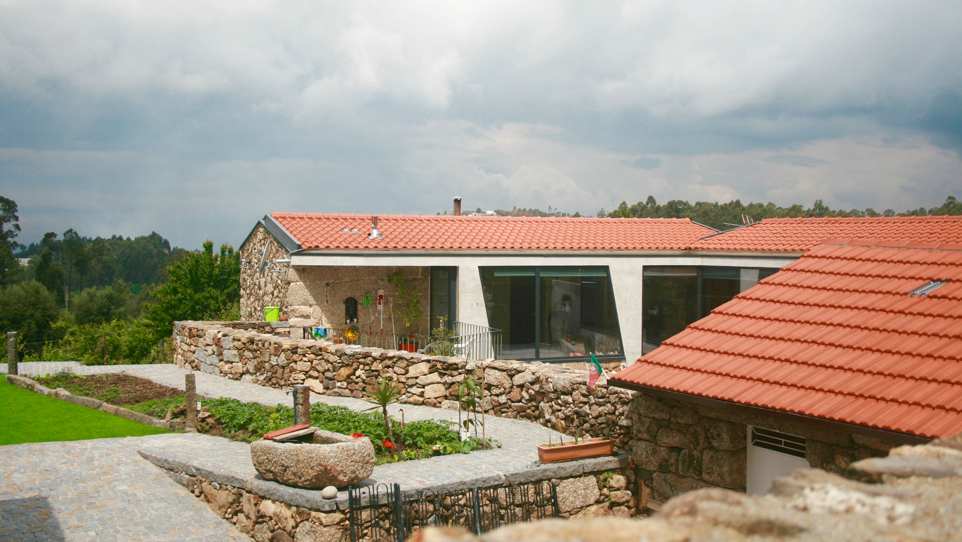 homify Single family home Stone