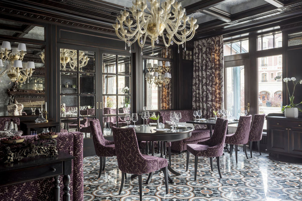 Classic Wall Lights and Venetian Chandelier for Luxury Restaurant in Moscow MULTIFORME® lighting Espacios comerciales Vidrio Gastronomía