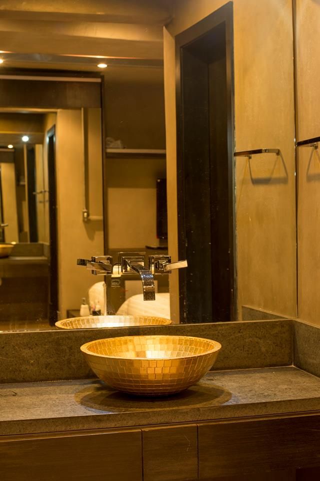 Casa de Vila, Hermes Stracciari Tosi Hermes Stracciari Tosi Modern bathroom