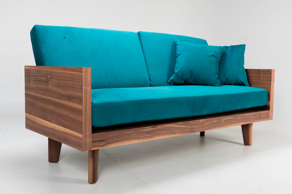 homify Scandinavische woonkamers Hout Hout Sofa's & fauteuils