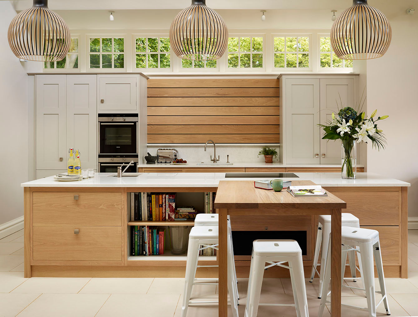 Extension to an Arts & Crafts house Teddy Edwards Kitchen Kitchen Architecture,Teddy Edwards,bespoke kitchen,traditional kitchen,open plan kitchen,integrated kitchen