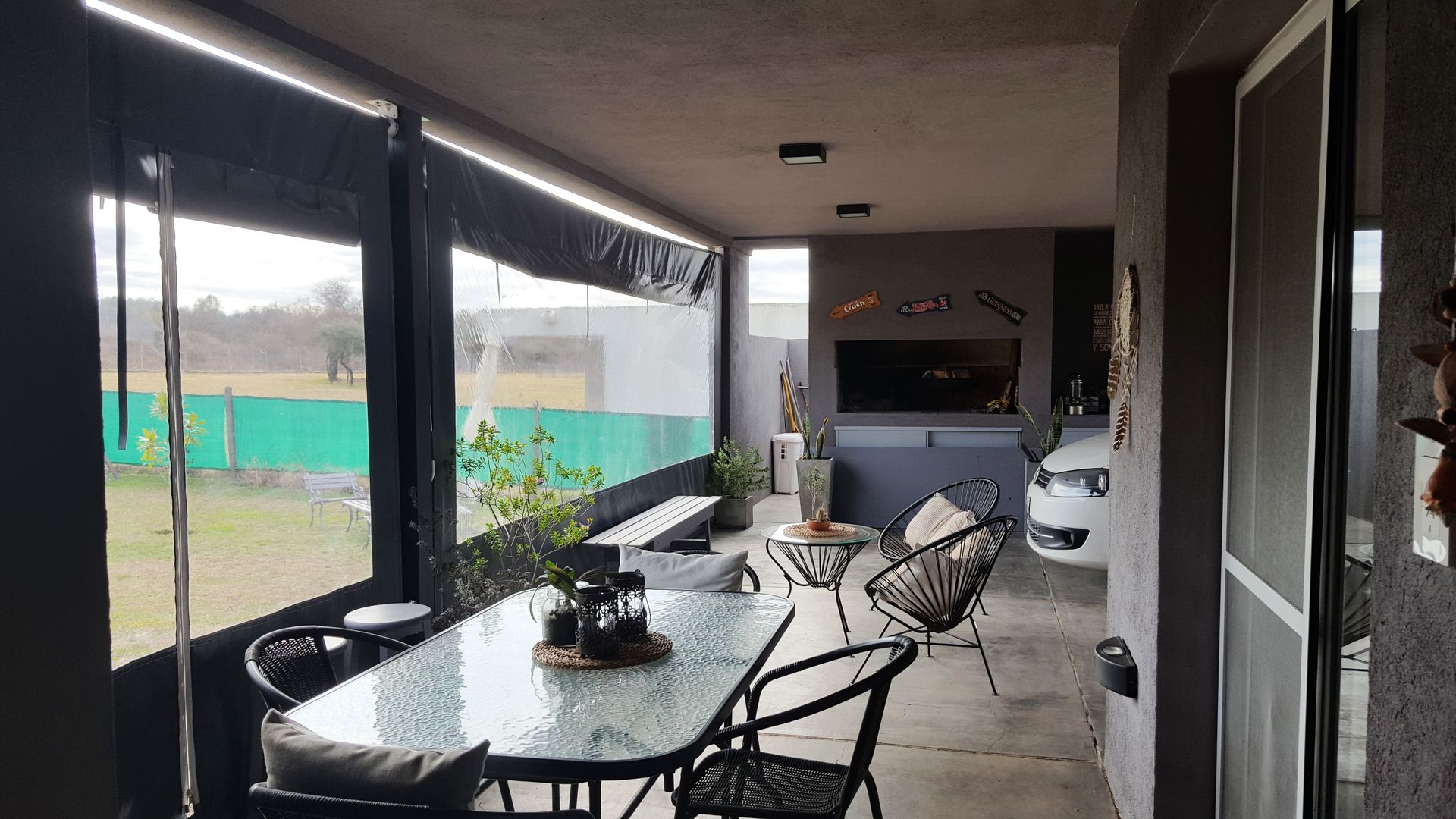 CASA MARTINEZ - B° LAS CORZUELAS, INTEGRA ESTUDIO INTEGRA ESTUDIO بيت زجاجي