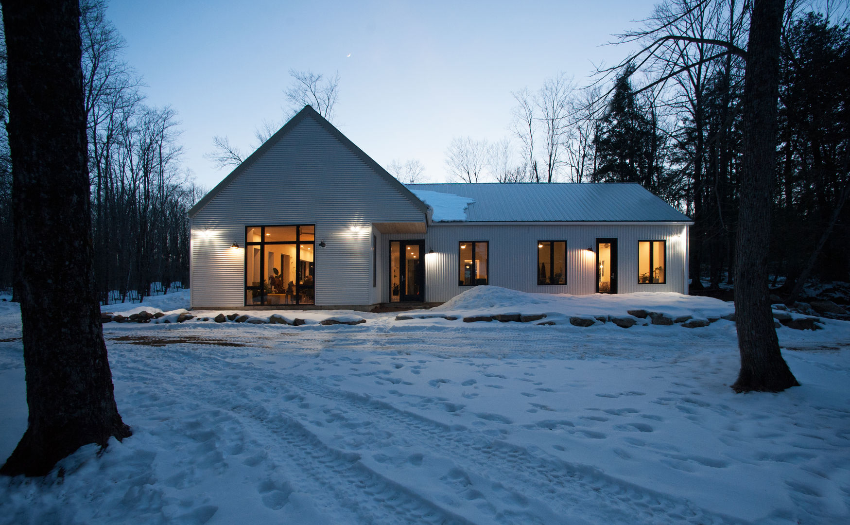 Kawartha Highlands Net-Zero House, Solares Architecture Solares Architecture Casas modernas