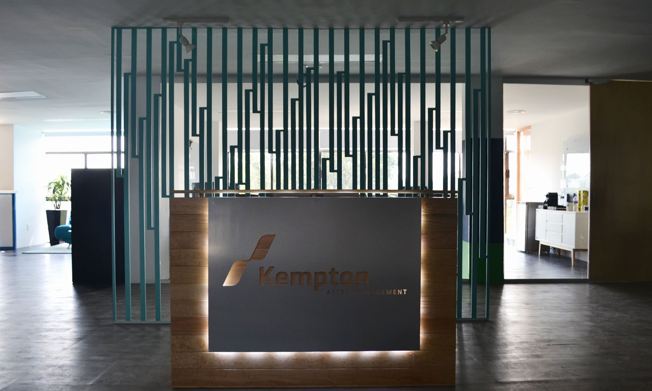 Kempton / Oficinas Corporativas, Estudio Raya Estudio Raya Комерційні приміщення Офіси та магазини