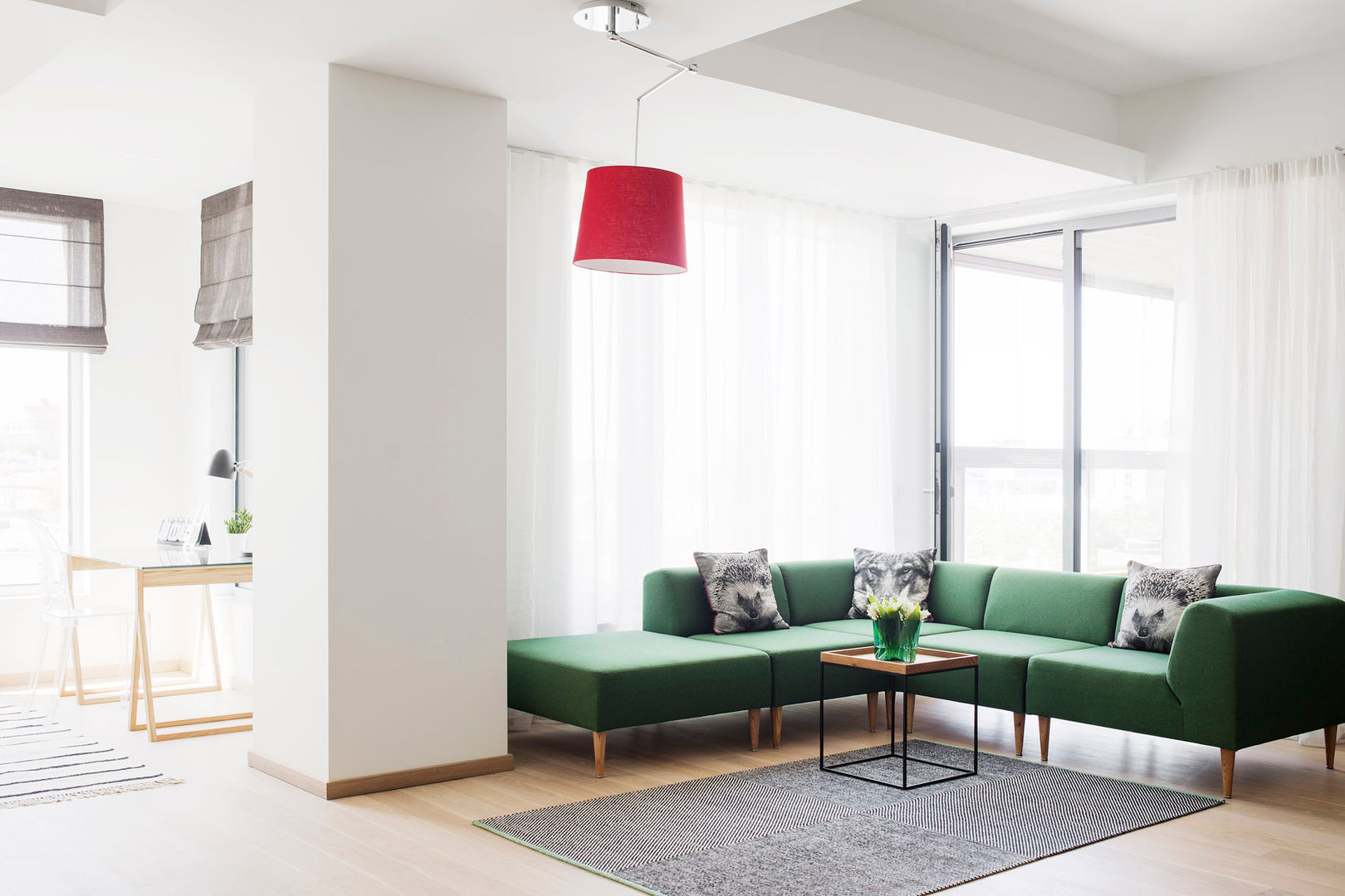 Minimalistisch Wohnen – eine Homestory mit nordischen Einrichtungsideen, Baltic Design Shop Baltic Design Shop Living room Wood Wood effect