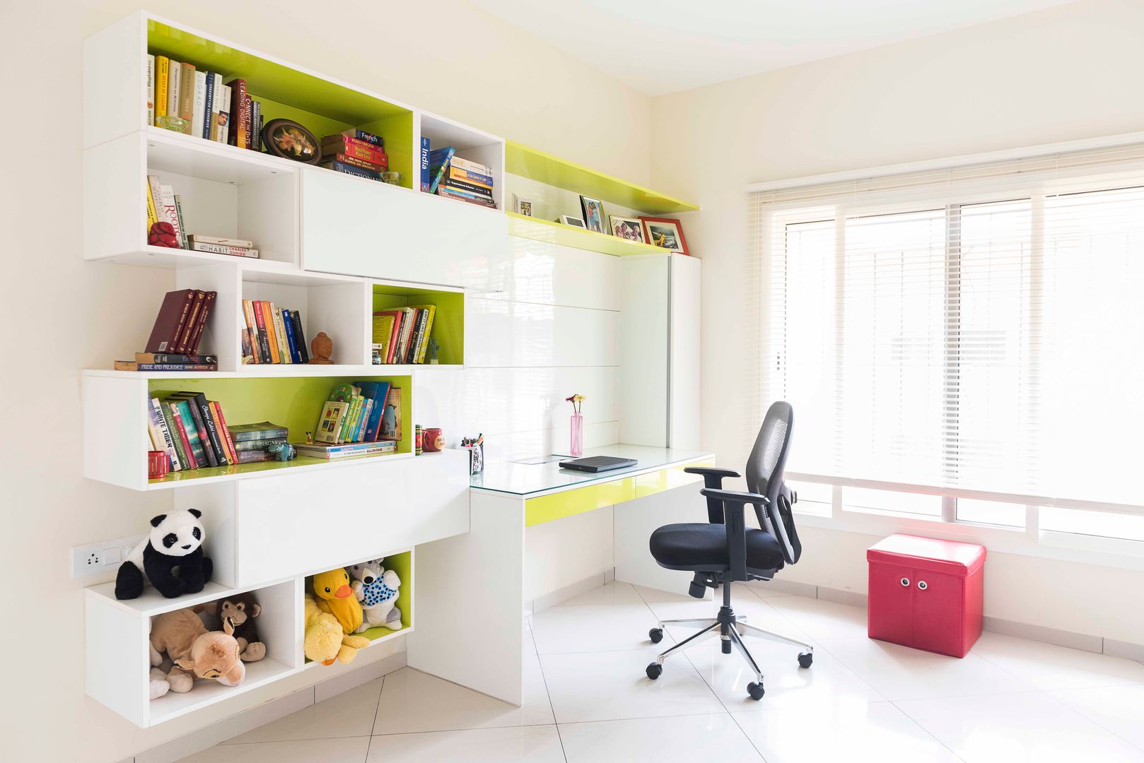 Keerthi residence, designasm STUDIO designasm STUDIO Nursery/kid’s room