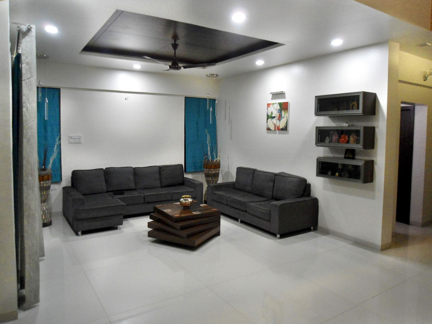 Vangikar Residence Interiors, Vangikar Architects Vangikar Architects Modern living room