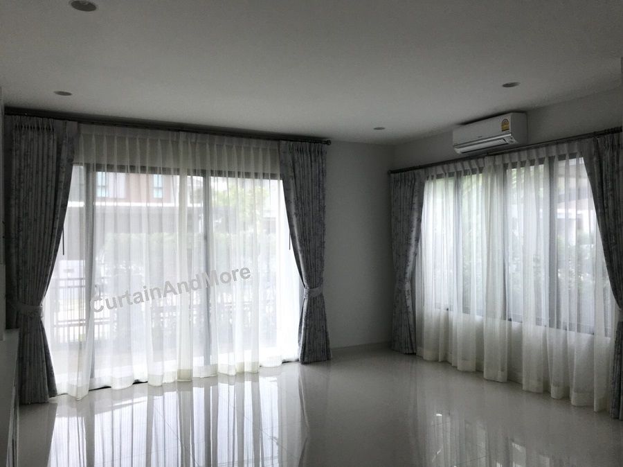 โครงการเศรษฐสิริ ปิ่นเกล้า-จรัญ, CurtainAndMore CurtainAndMore Livings de estilo ecléctico