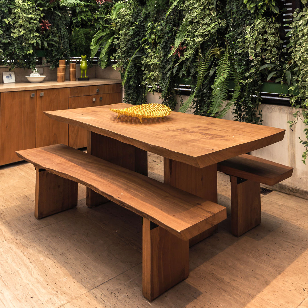 Mesa de Jantar em Madeira Maciça, ArboREAL Móveis de Madeira ArboREAL Móveis de Madeira Rustic style dining room Solid Wood Multicolored Tables