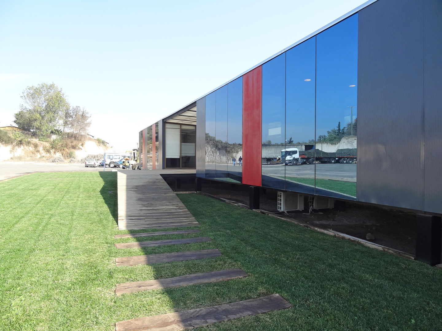 Oficinas Modulares Transportables, m2 estudio arquitectos - Santiago m2 estudio arquitectos - Santiago Treppe