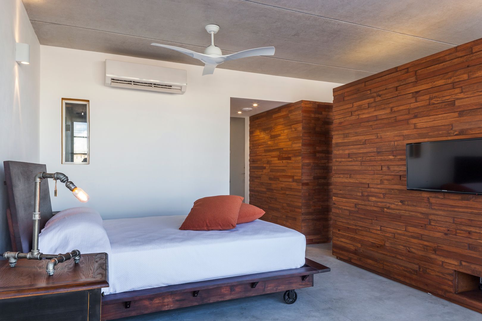 nuove lofts, Daniel Cota Arquitectura | Despacho de arquitectos | Cancún Daniel Cota Arquitectura | Despacho de arquitectos | Cancún ห้องนอน ไม้ Wood effect