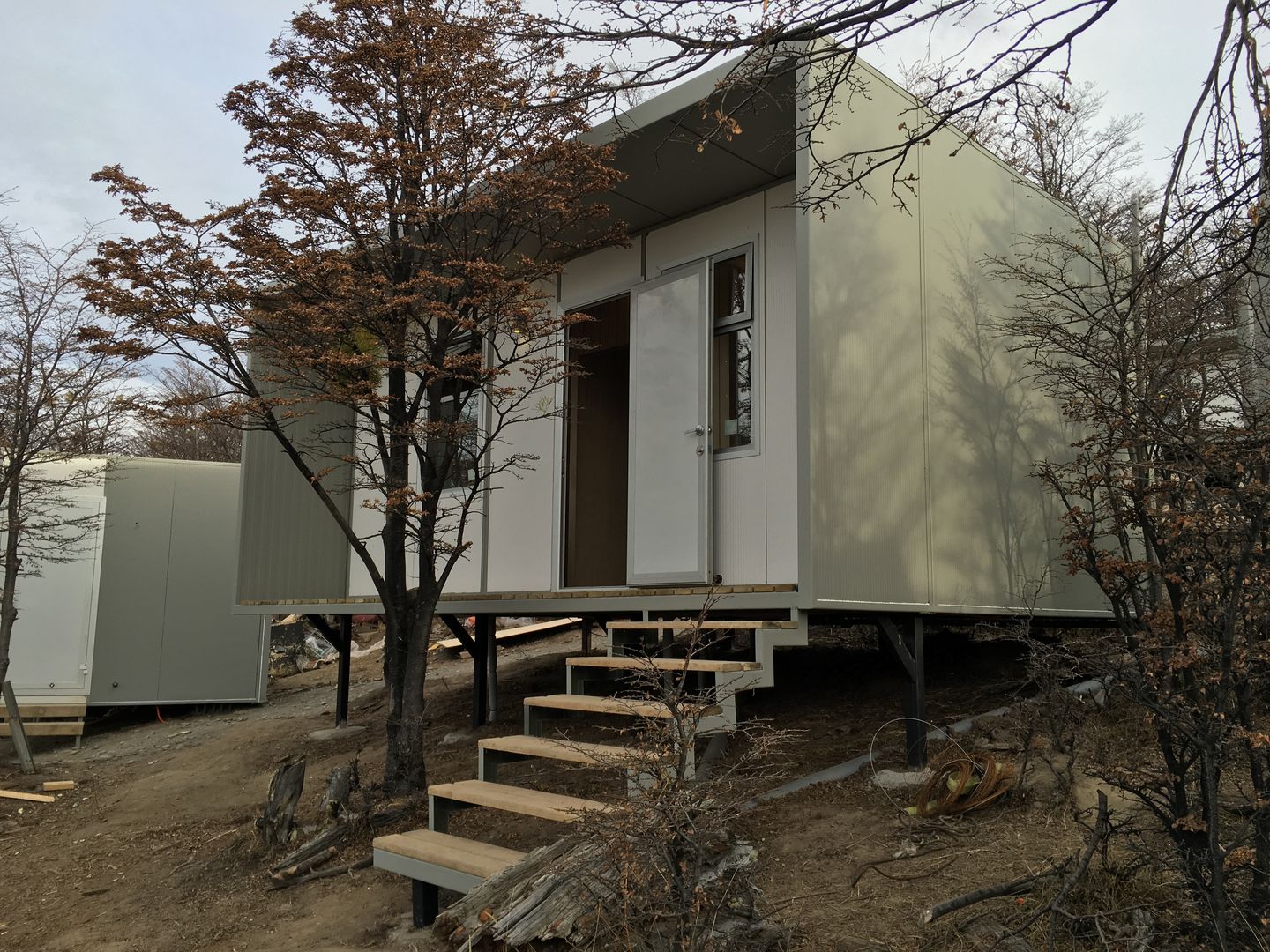 Modulos Prefabricados Staff Hotel Awasi Patagonia, m2 estudio arquitectos - Santiago m2 estudio arquitectos - Santiago Industrial style bedroom